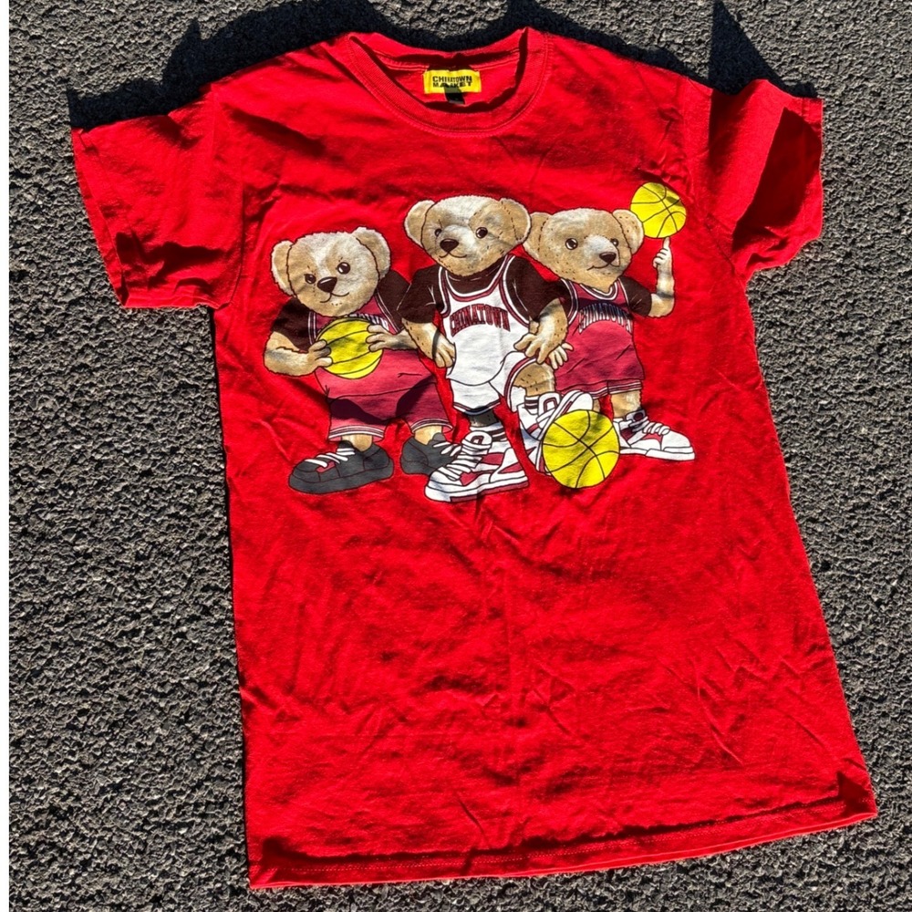 Chinatown Market Bear Graphic Tee Mens Small Red Streetwear Shirt